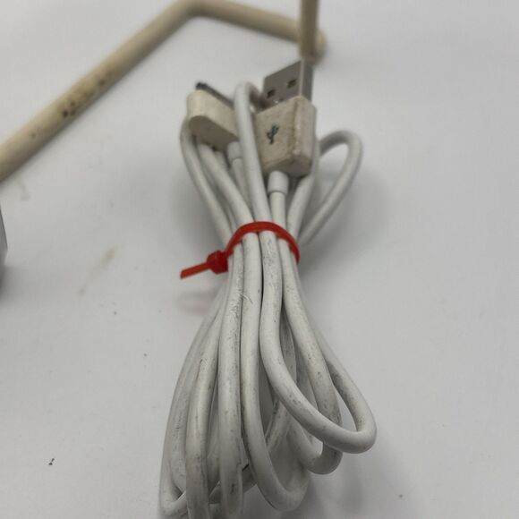 Apple A1136 MB029LL 60GB iPod 5th Gen w/ Video Storage Media Player-Silver - Picture 5 of 10